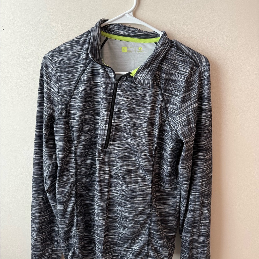 Xersion Semi-Fit Top with Lime Trim